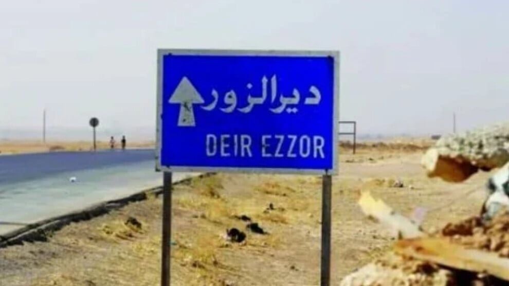 DAÎŞê li Dêrazorê 2 êrîş pêk anîn