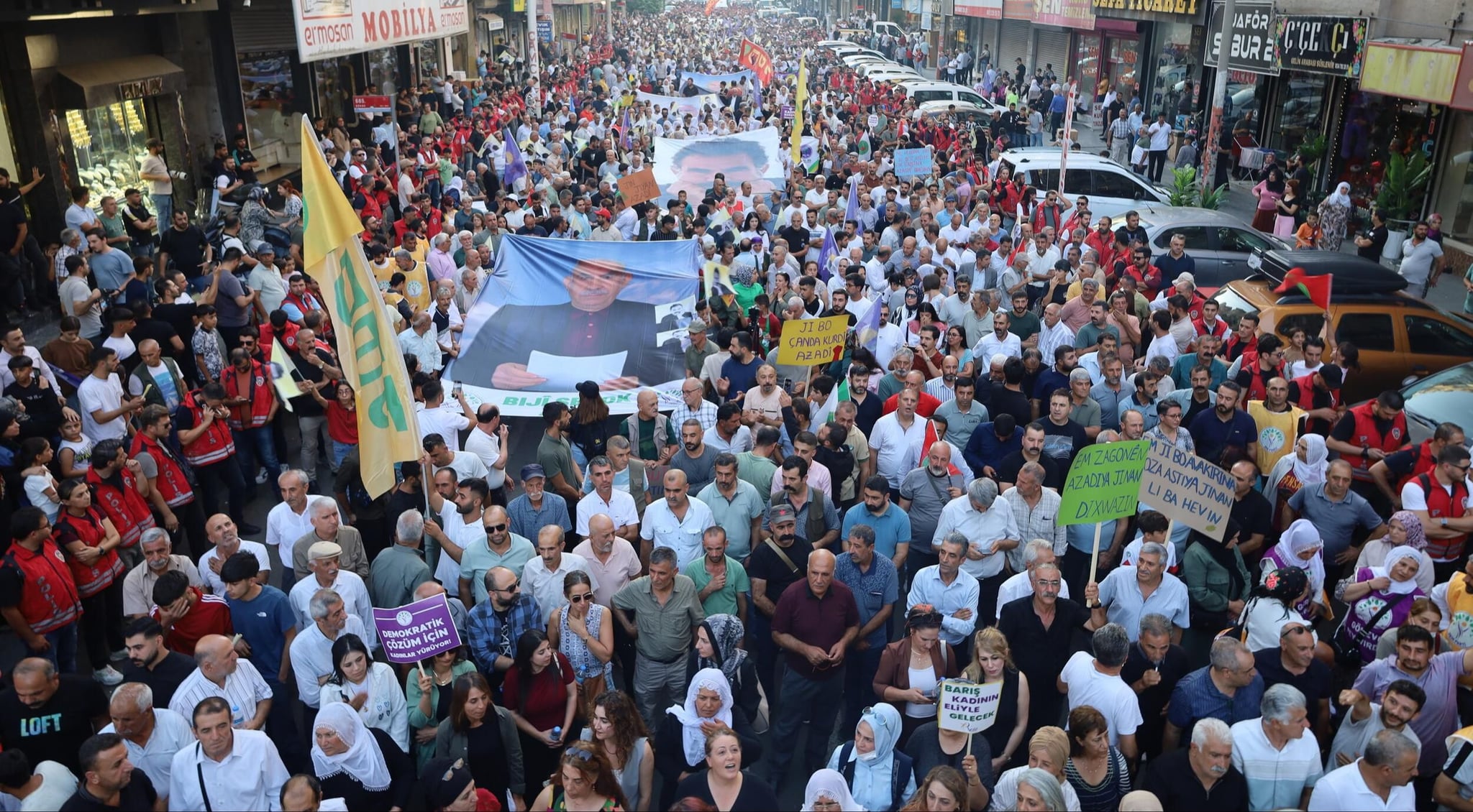 "Êrişên li dijî Ocalan, êrişên li dijî gelê Kurd e"