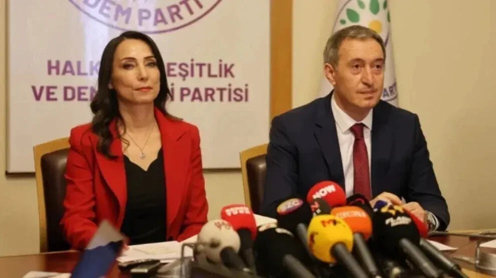 DEM Partî veng da ke îradeyê Mersînî rê hurmet bêro kerdene