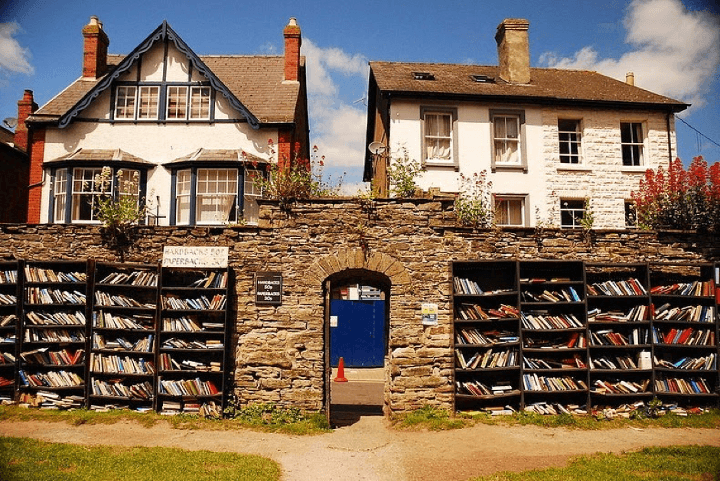 Mîrnişîniya pirtûkan, bajarokê pirtûkfiroşan: Hay-on-Wye