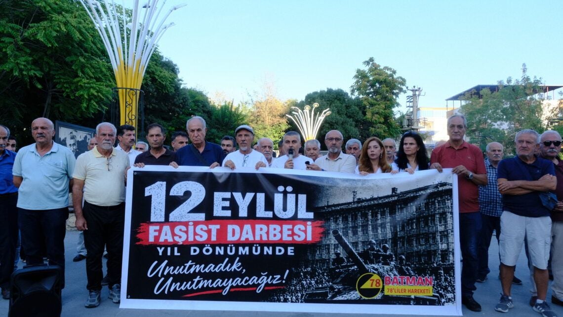 Komeleya 78an 12ê Îlonê şermezar kir