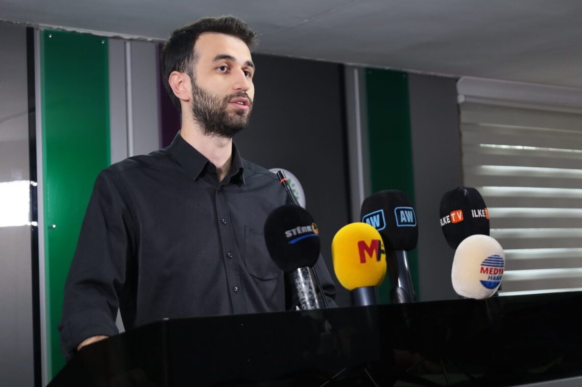 Ciwanên DEMê xwestin bi Abdullah Ocalan re hevdîtinê bikin