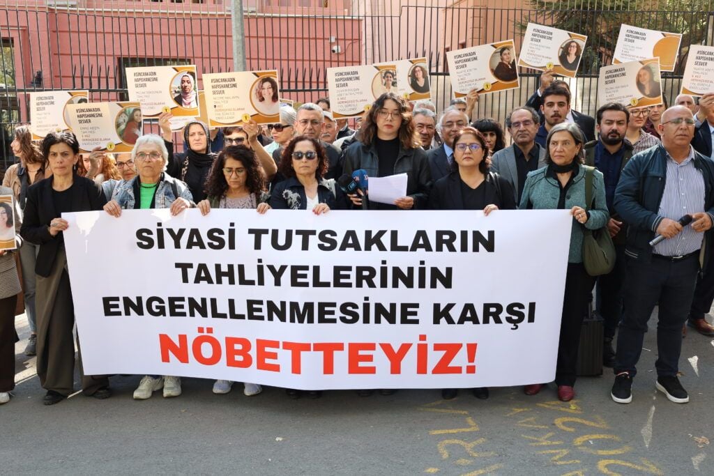 Verê Wezaretî de veng dîya: Rayîrê aştîye zîndanan ra vîyareno