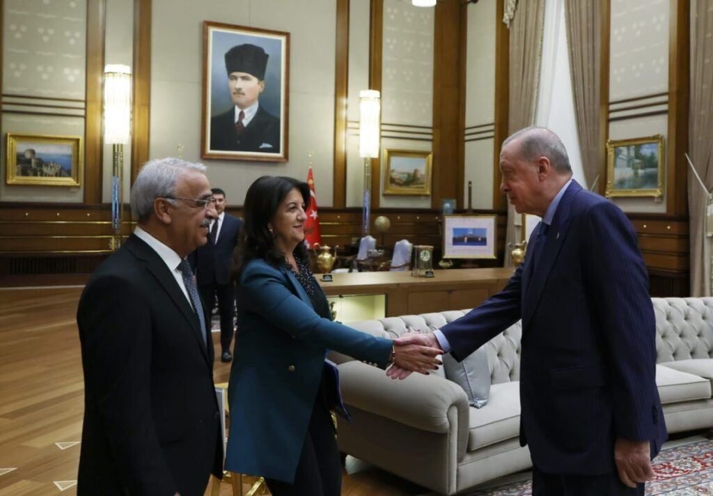 Heyeta DEM Partiyê bi Serokkomar re civiya