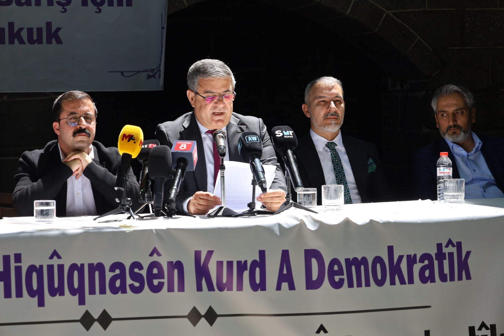 Hiqûqnasên kurd bang kirin: Divê bilez statuya birêz Ocalan bê diyarkirin