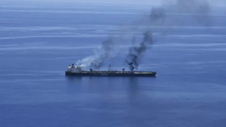 Kendawa Ummanî de hêrişê tankerê petrolî ame kerdene