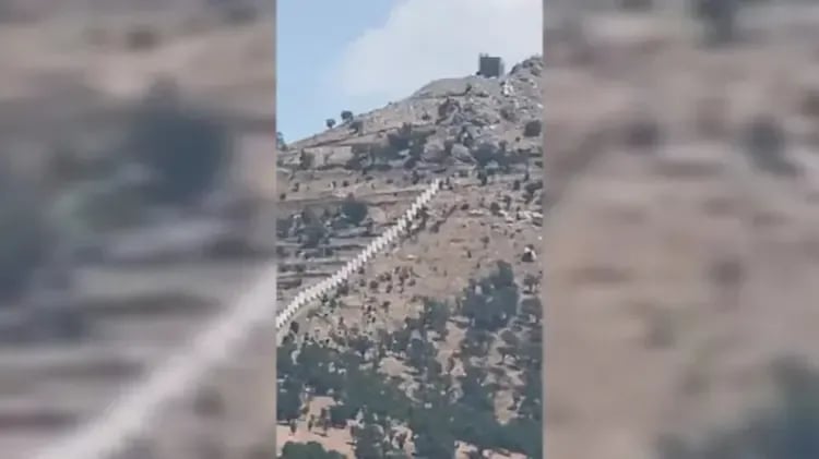 Rejîma Îranê hêzên xwe li ser sînorê Rojhilat û Başûr zêde dike
