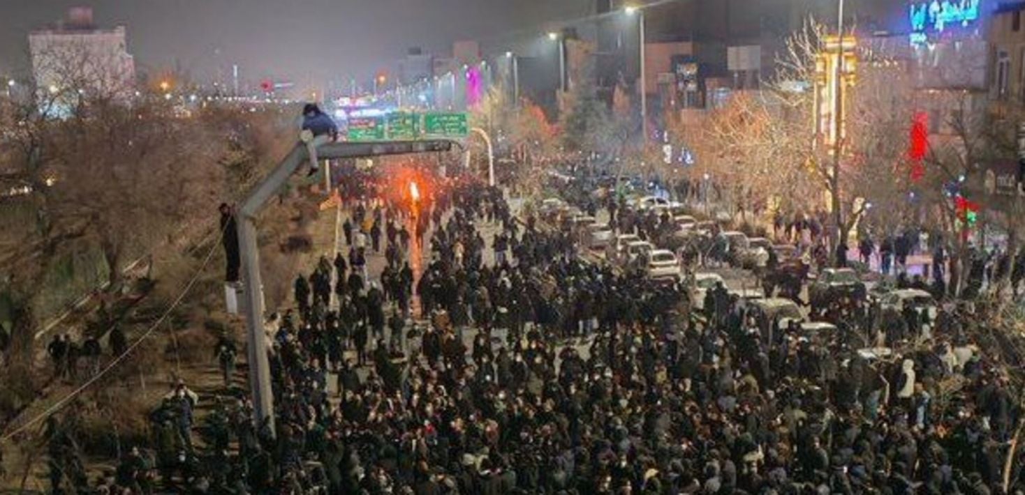 Di salvegera şoreşe ‘Jin Jiyan Azadî’ de zextên Îranê zêde dibin