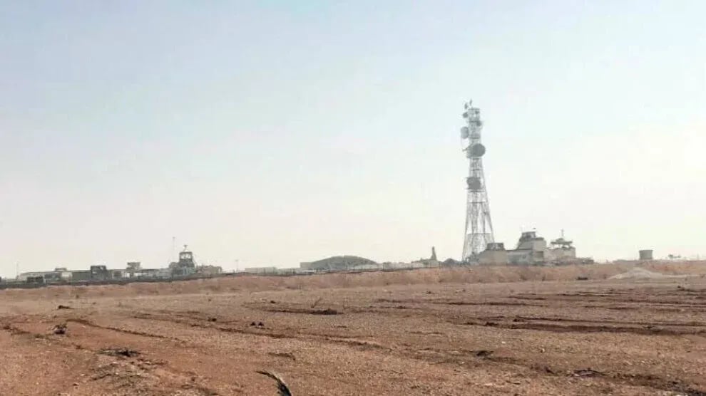 Îranê ragihand ku li baregeha berê ya DYAyê ya li Sûriyeyê xistiye