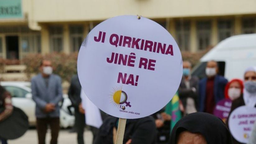 Li dijî aqilê mêrperest jin li ser piyan e