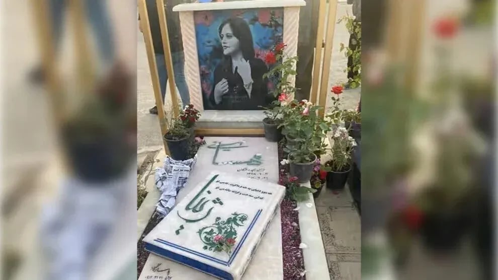 Aktivîstan serdana gora Jîna Emînî kir