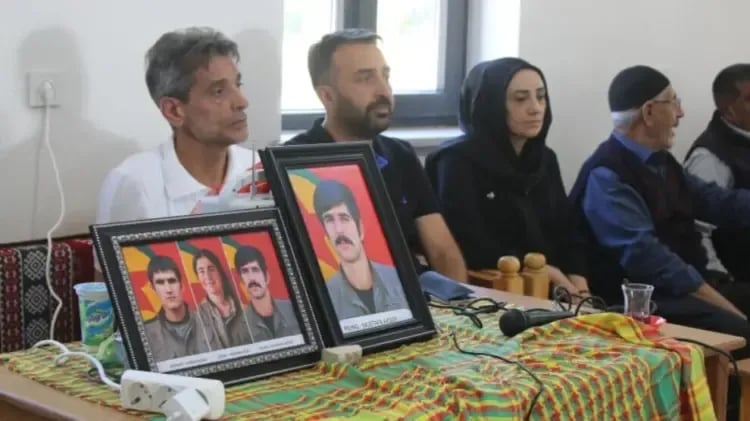 Kanîreş de tezayîya Mustafa Aksoyî bi girseyî ameye zîyaretkerdene
