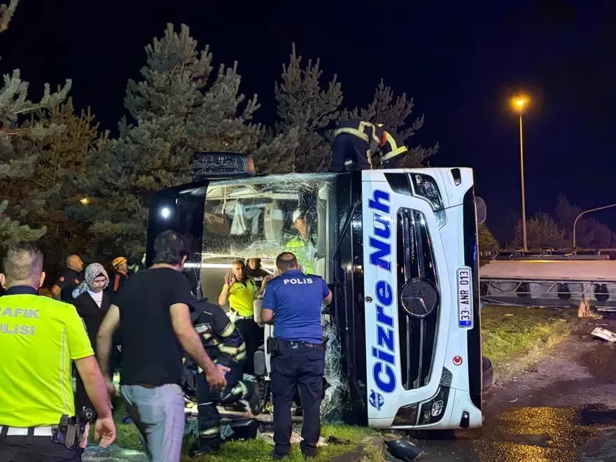 Otobuse û tankere pêroginayê: 35 kesî birîndar ê
