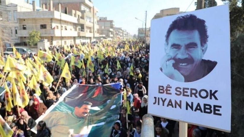 Şarê Amedî seba şermezarkerdişê komployî amekarîya meşêkê girseyî keno