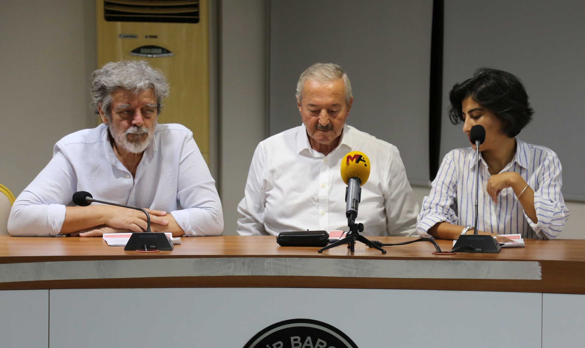 Semedê konferansê 'Komara Demokratîke' yê 12ê Êlule vengdayîş