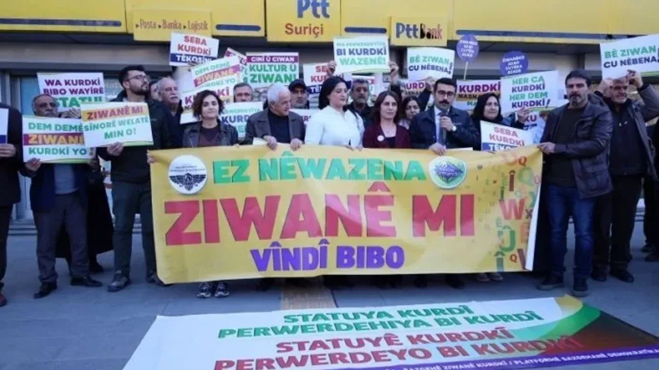 Pawitişê ziwanî de rolo tarîxî yê Meclîsê Kirmanckî
