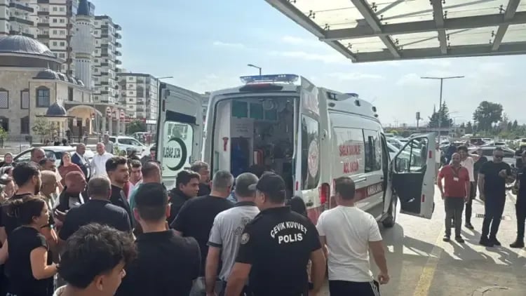 Mêrsîn de qetlîam: 6 kesî ameyê kiştene 8 kesî zî birîndar bîyê