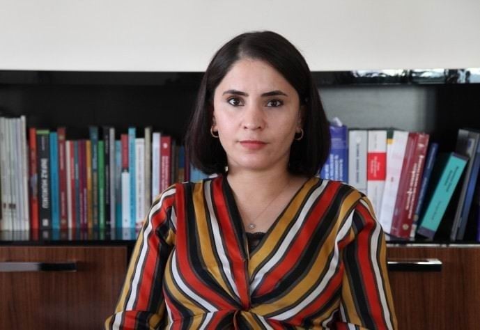 Buroya Hiqûqê ya Sedsalê: Hevdîtina ku bi telefonê çêbû hat qutkirin
