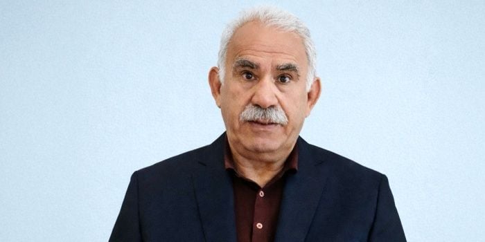 Li şûna Mafê Hêviyê Tecrîda Nûjen pêş dixin