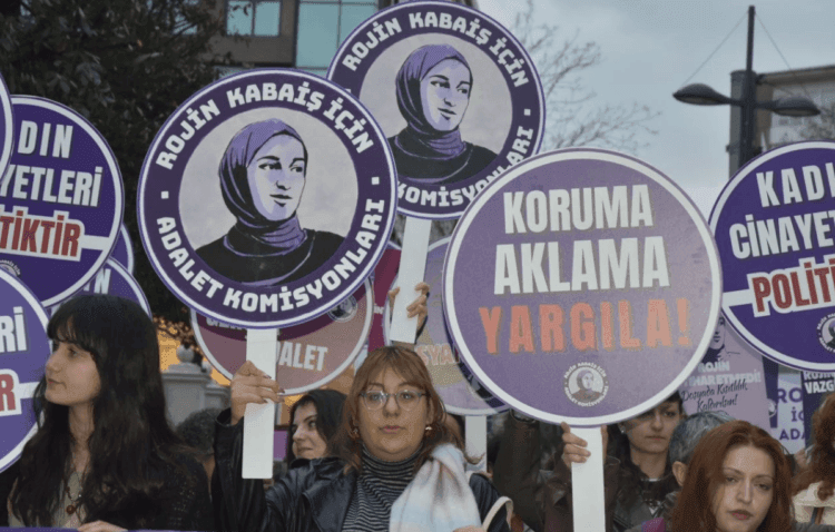 Di dosyaya Rojîn Kabaîş de geşedaneke nû