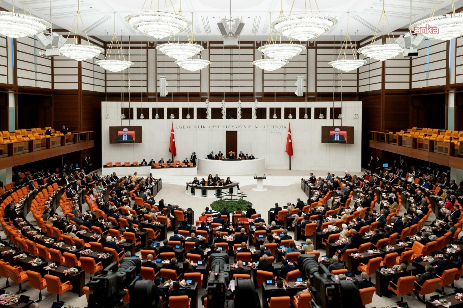 Pêvajo bi lîstikan naçe serî