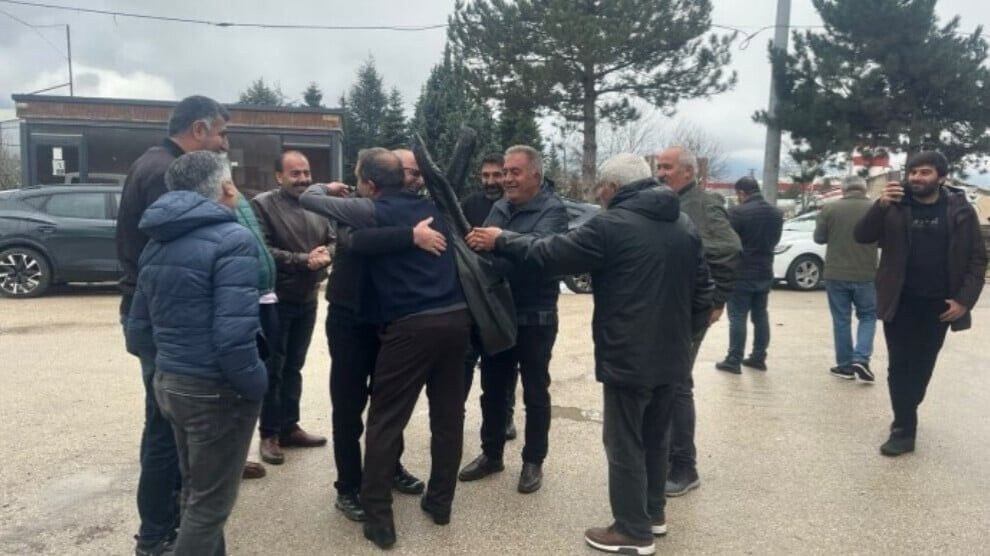 Serhat Ozturk piştî 32 sal hat berdan
