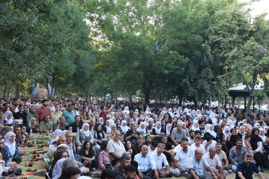 Eke ewro Îrali de masaya haştîye ameya ronayene, no xeyrê nê ciwanan o