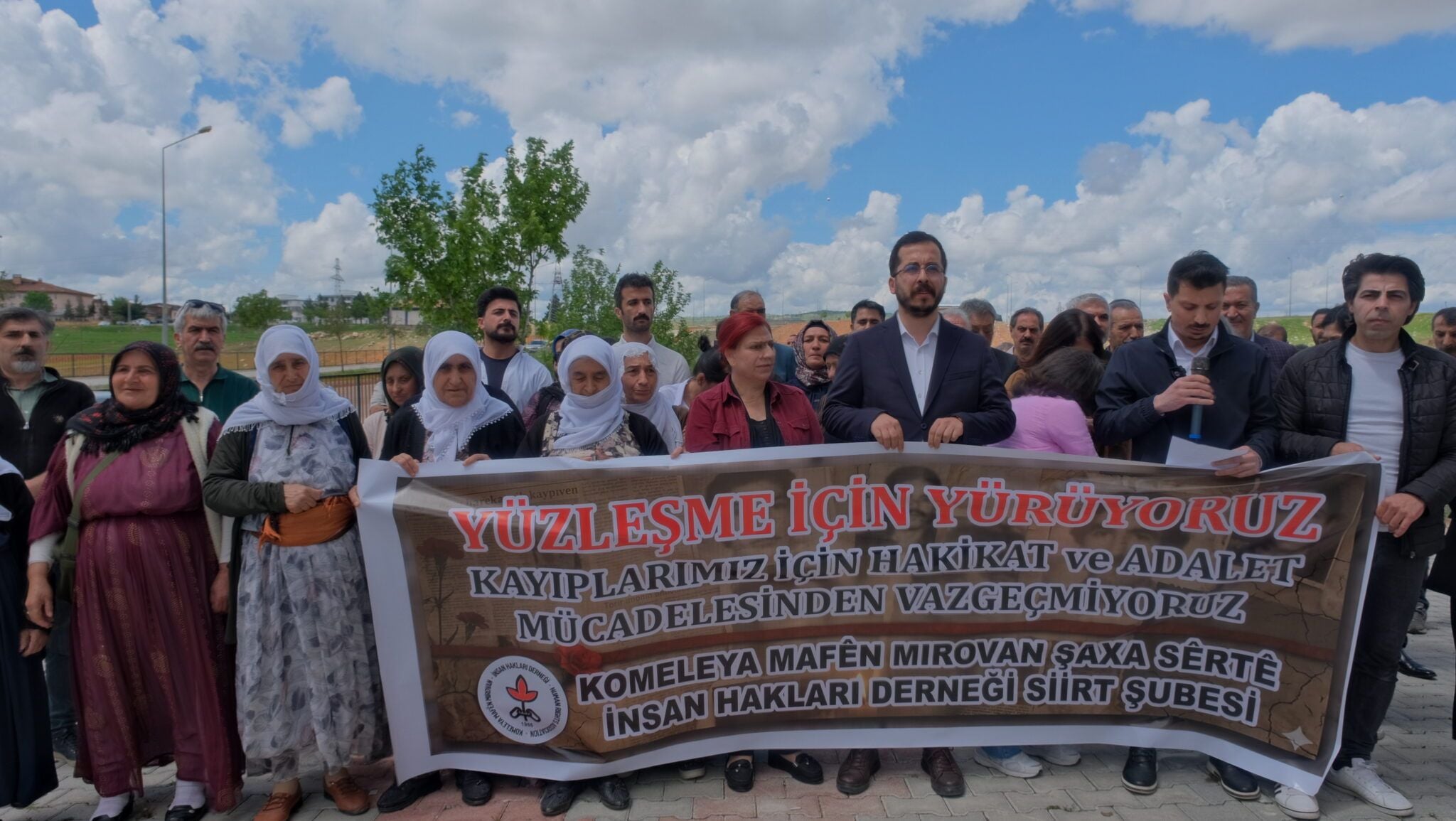 ÎHDê li Newala Qesaba xwest çarenûsa windayan ronî bikin