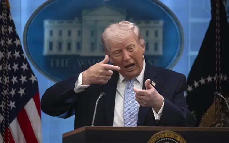 Trump: Ma do mecbûr bimanê ke Îranî rê bi hawayêko zaf huşk cewab bidê