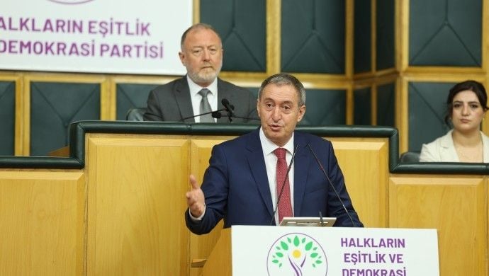 ‘Divê şertên jiyan û xebatê yên birêz Ocalan bên başkirin’