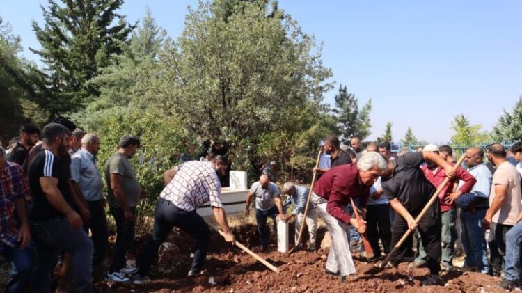 Cinazeyê werezayê Abdullah Ocalanî ame definkerdene