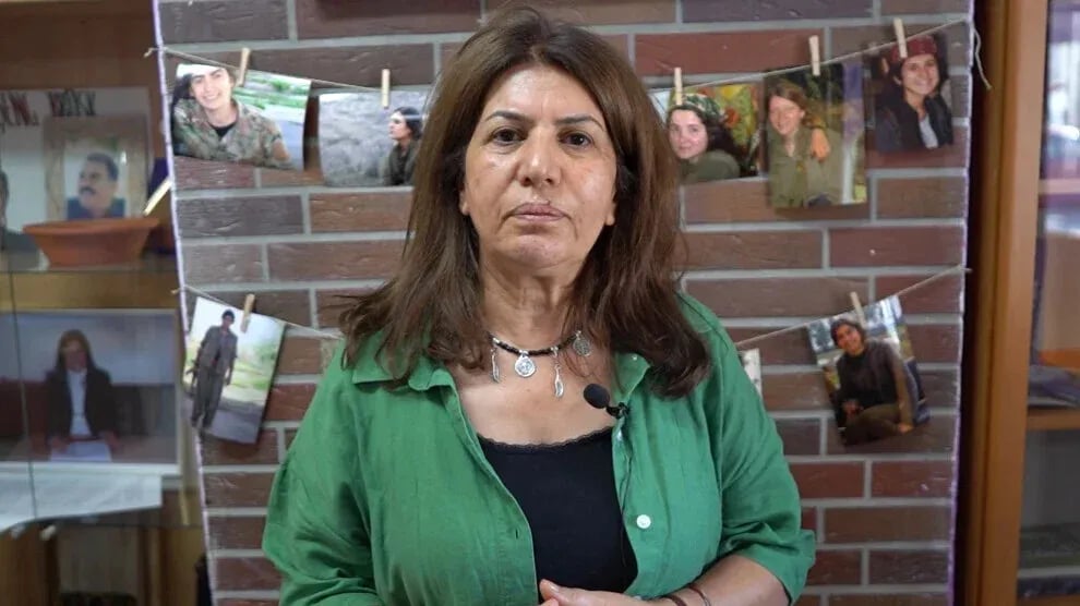 Zubeyde Zumrut: Ma pêro pîya tewrê rayraşîyayîşê dergî û fetîvale bibê